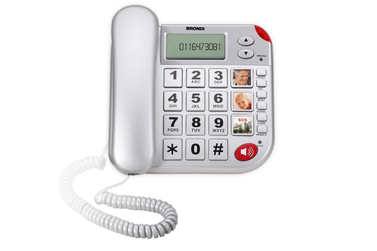 Telefono con telecomando per chiamate di soccorso