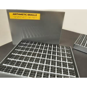 Arithmetic Braille a 6 punti